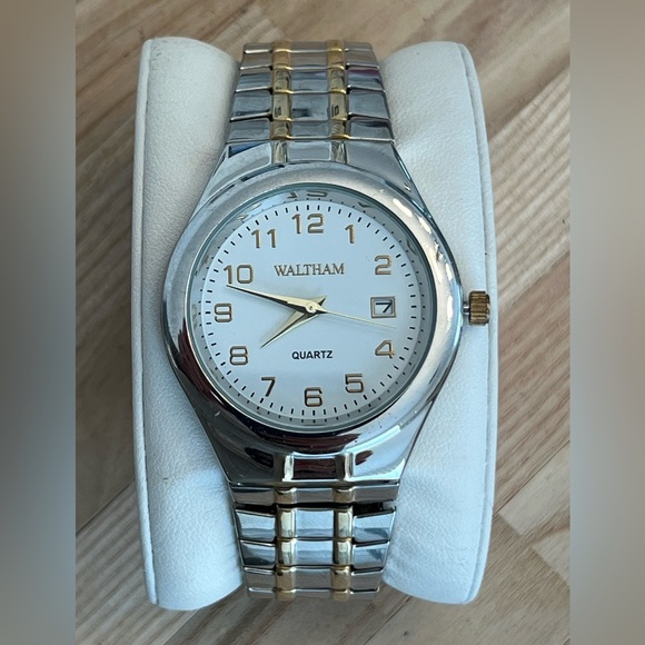 Waltham Men’s Watch White Dial Two Tone Stretch Bracelet Date Window Gold Hands - Picture 4 of 8